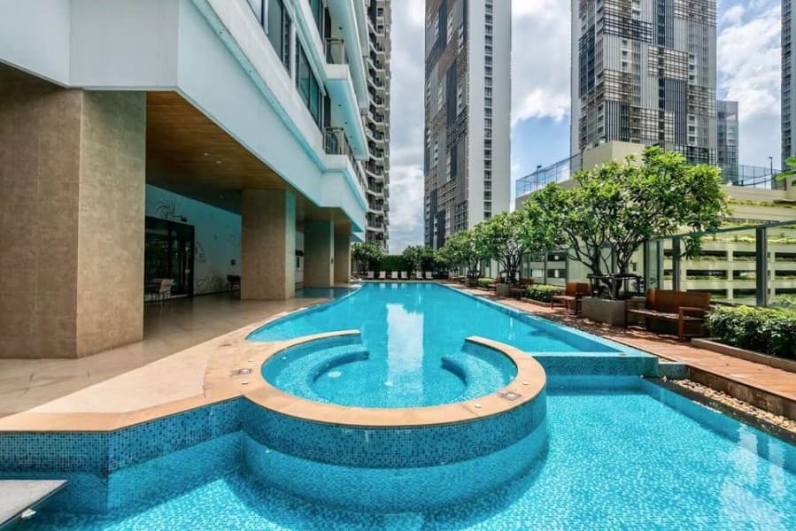 Bright Sukhumvit 24