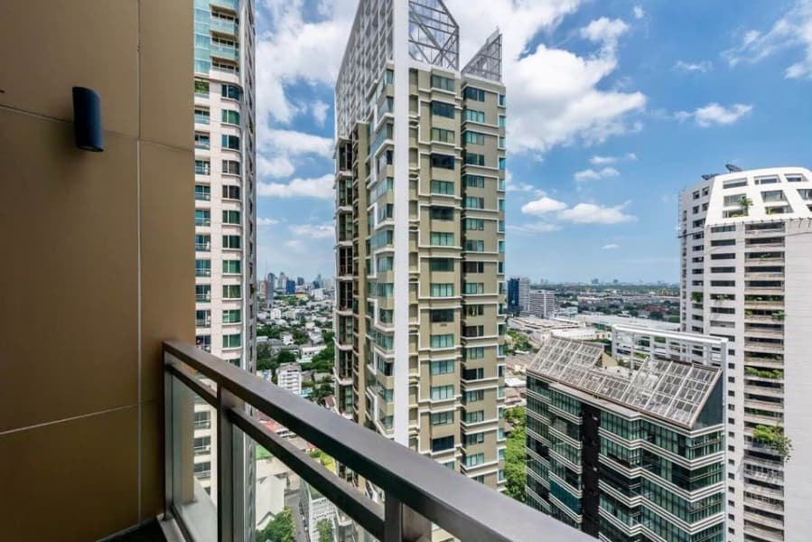 Bright Sukhumvit 24