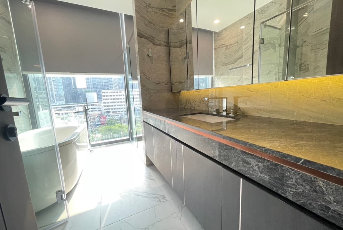 LAVIQ Sukhumvit 57