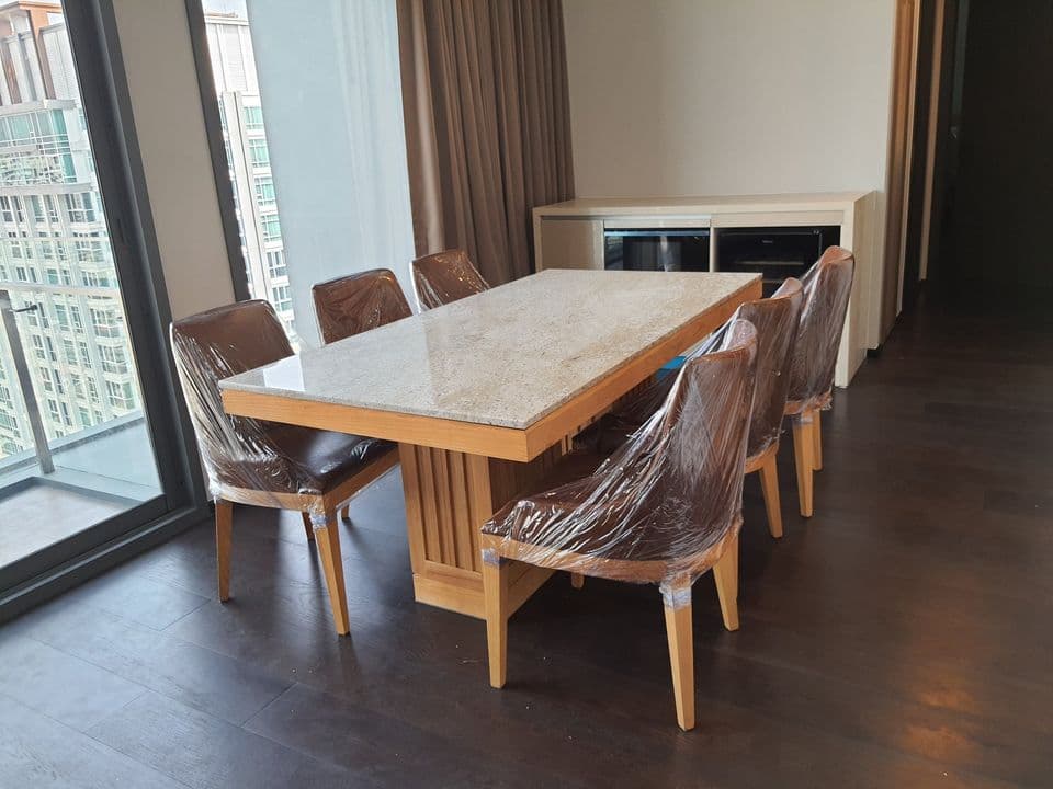 LAVIQ Sukhumvit 57