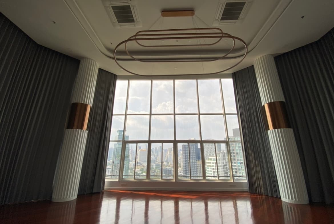 Moon Tower Thonglor