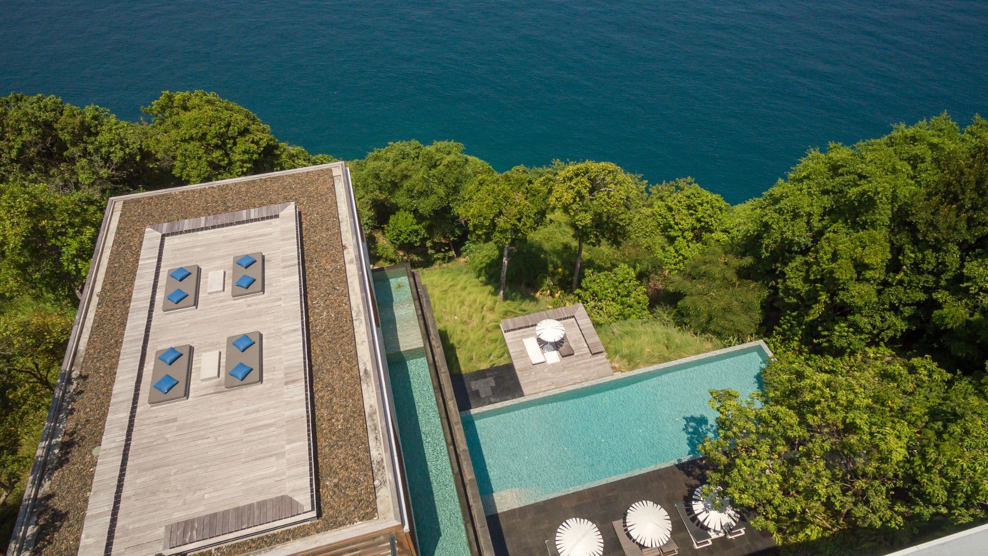 Villa Mayavee: A Luxury Beachfront Villa in Phuket
