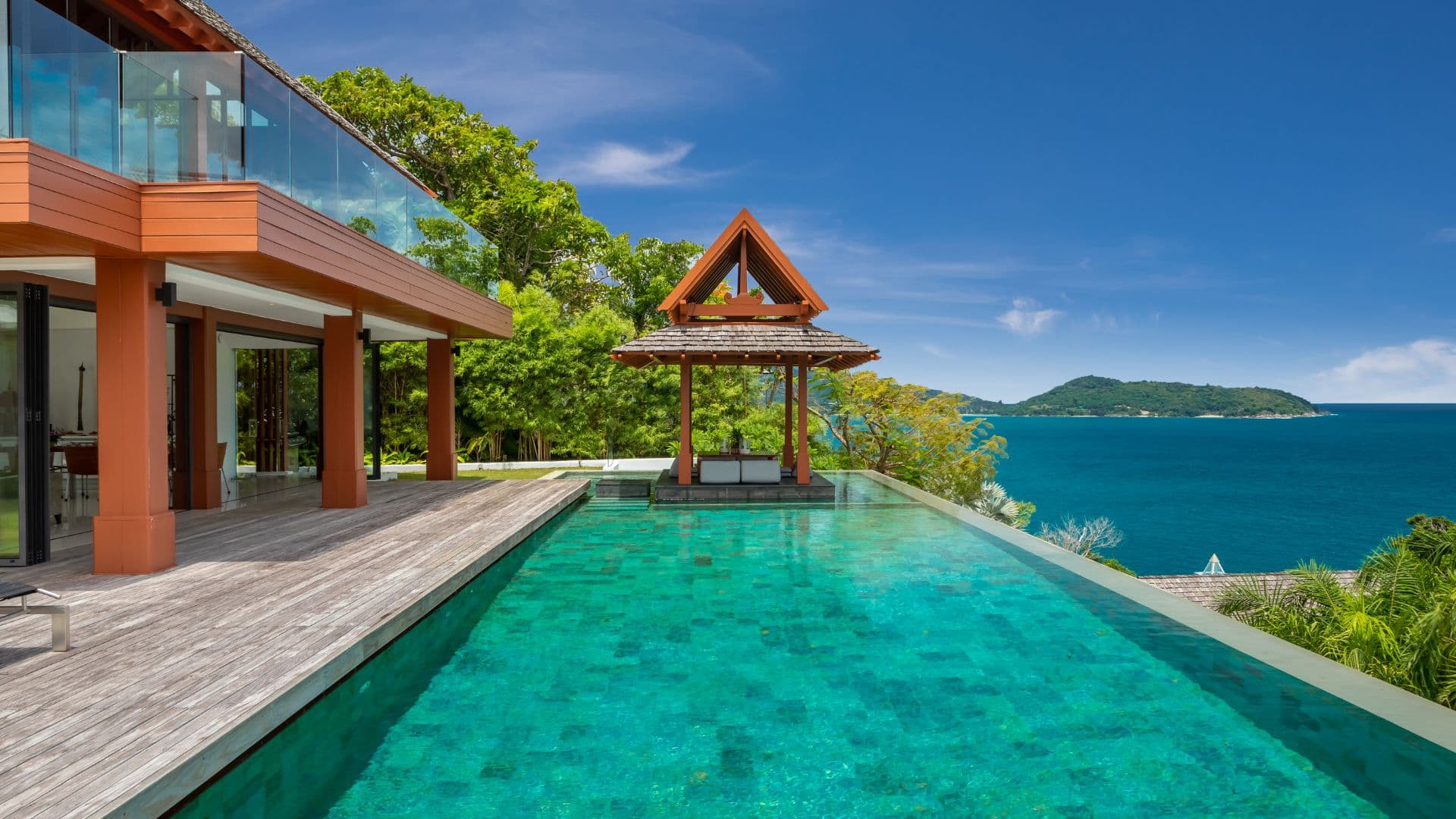 Villa Santisuk: Phuket Luxurious Oceanfront Pool Villa in Kamala