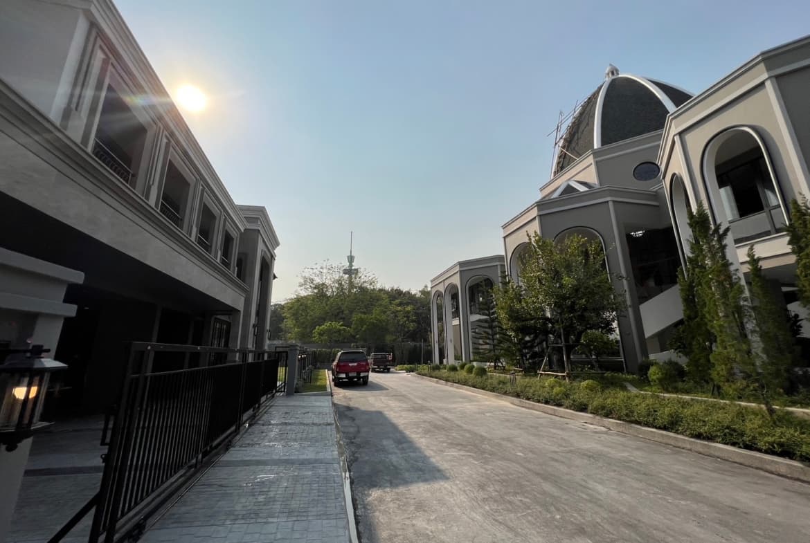 Grand Bangkok Boulevard Ramintra-Kasetnawamin