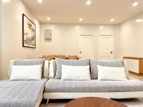 4-Storey Home Office in Sukhumvit 56